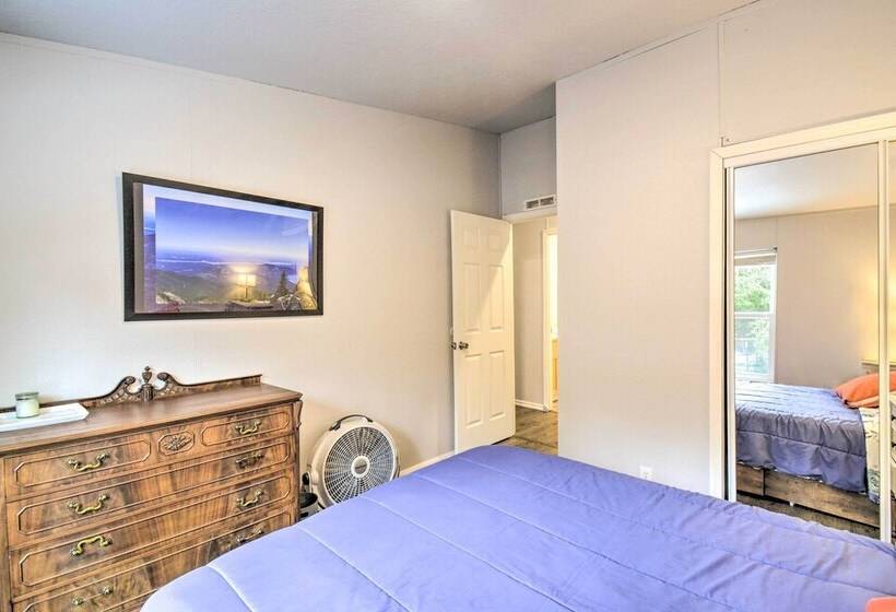 Modern Hoodsport Retreat W/ Grill, Near Lake!