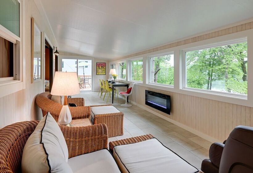 Modern Little Bear Cottage At Santeetlah Lake!