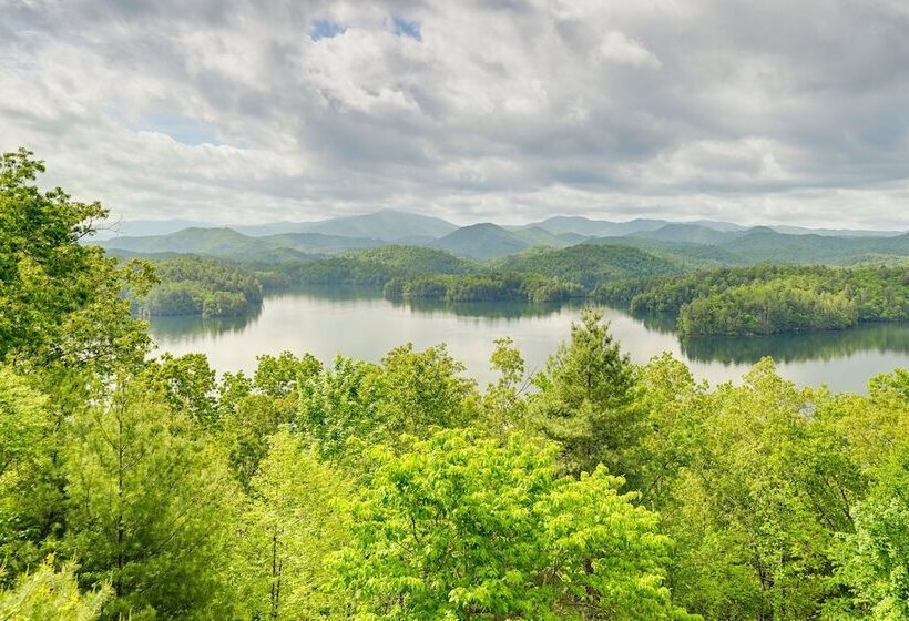 Modern Little Bear Cottage At Santeetlah Lake!