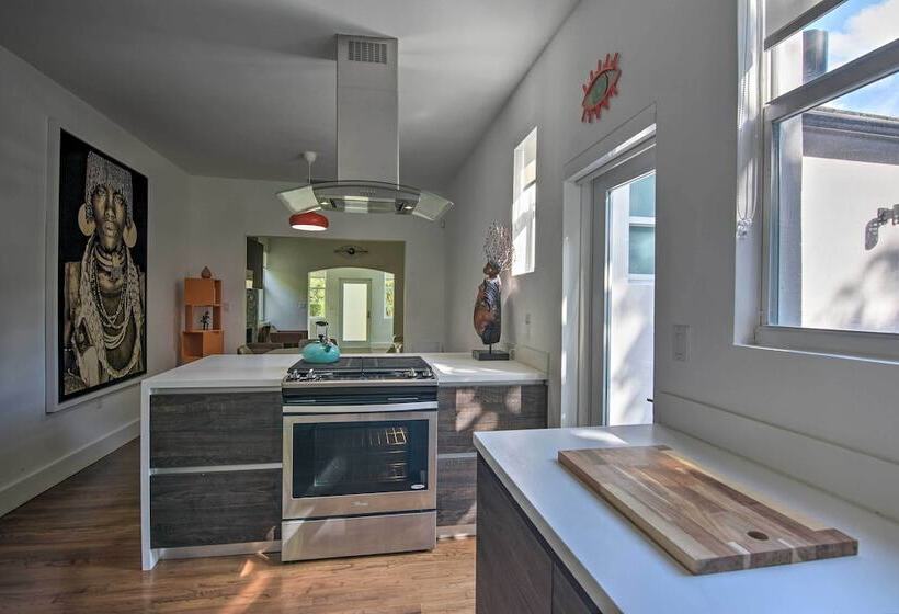 Modern Miami Villa W/ Pool Oasis ~ 5 Mi To Beach!