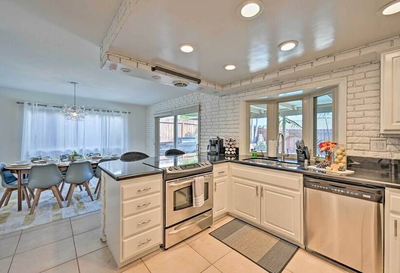 Modern Oceanside Home W/ Pool & Putting Green