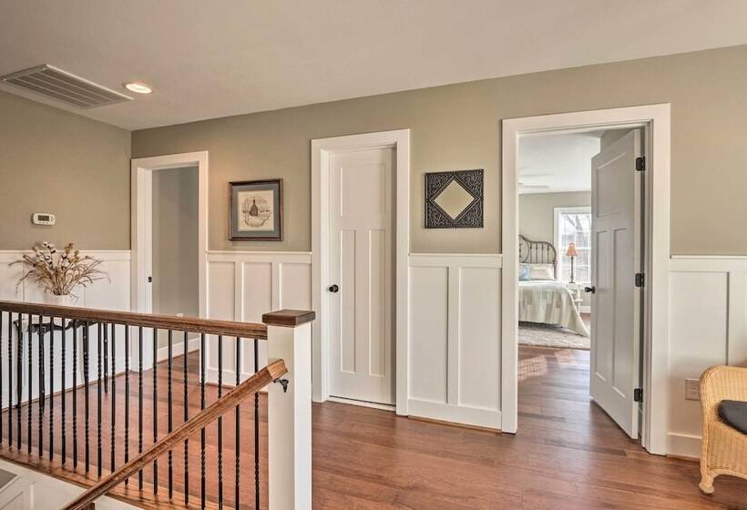 Morrisonville Manor W/ Fire Pit & Hot Tub!