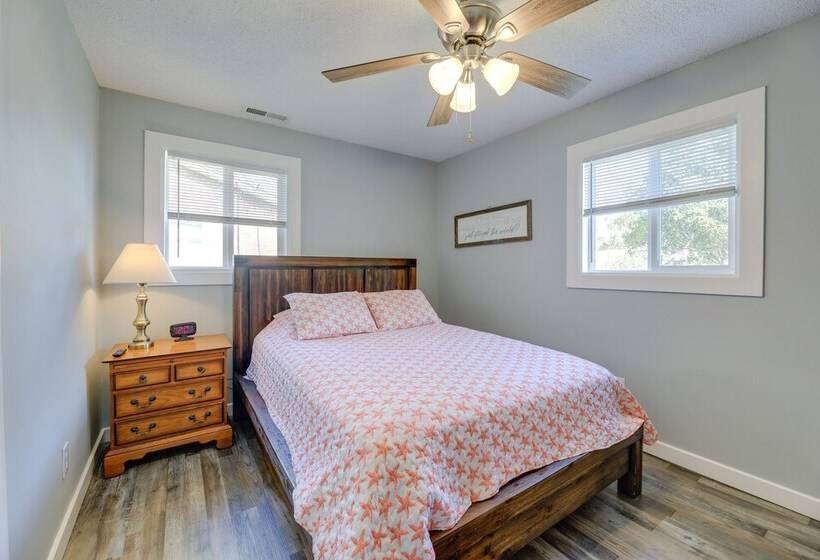 New Bern Abode W/ Yard ~ 2 Mi To Neuse River