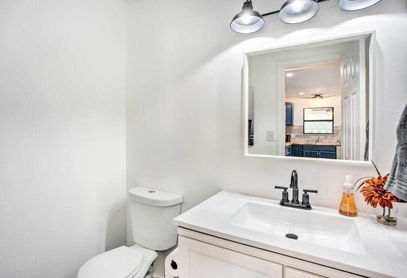 Spacious Lakefront Home W/ Fire Pit & Fun Barn!