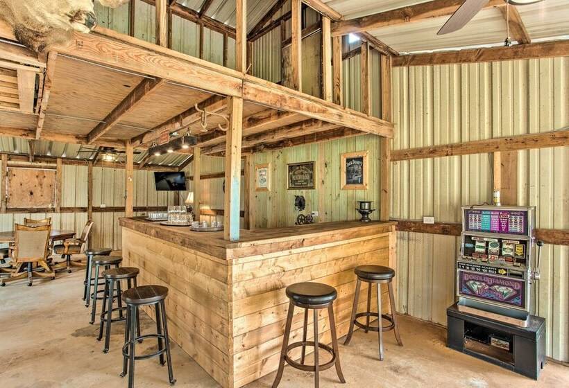 Spacious Lakefront Home W/ Fire Pit & Fun Barn!