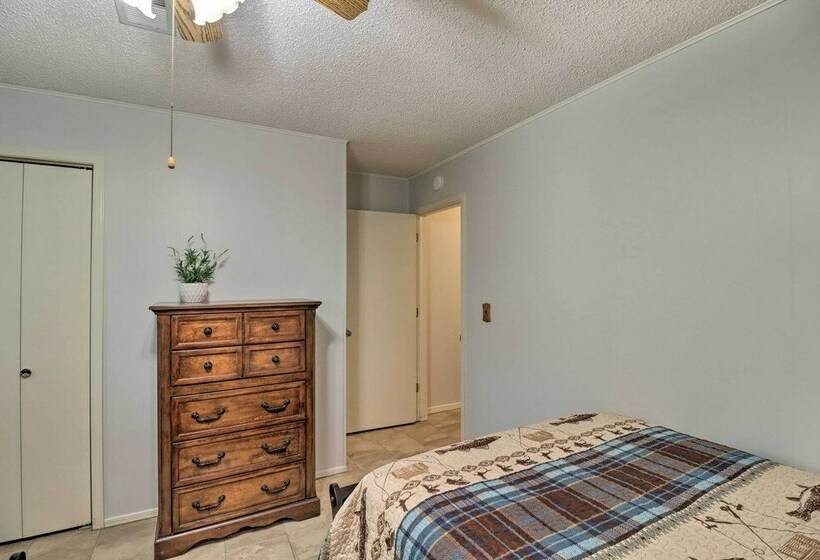 Norfork Getaway: Walk In White River Access!