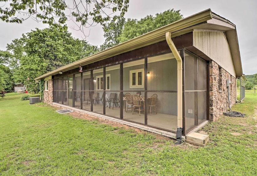 Norfork Getaway: Walk In White River Access!