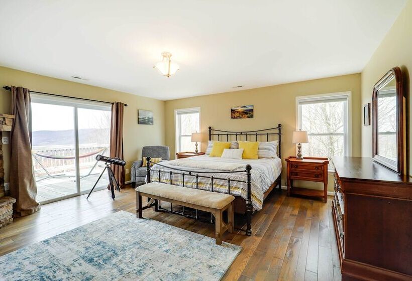 Sugar Mountain Retreat W/ Deck, Grill & Fire Pit!