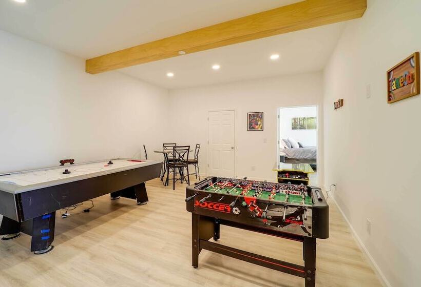 Sugar Mountain Retreat W/ Deck, Grill & Fire Pit!