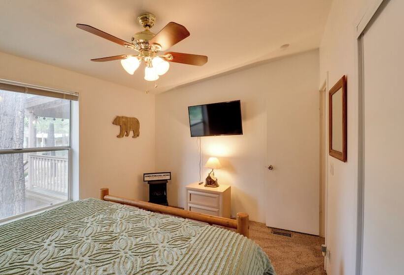 Overgaard Family Retreat W/ Fire Pit & Grill!