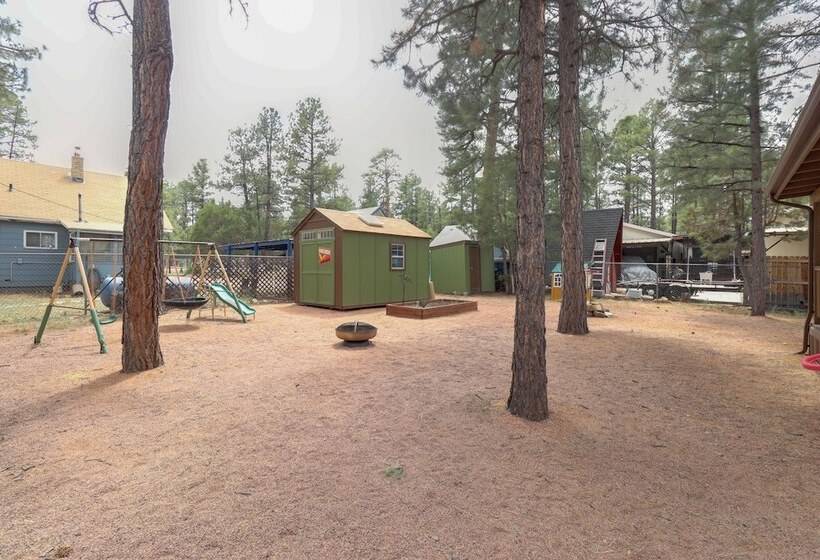 Overgaard Family Retreat W/ Fire Pit & Grill!