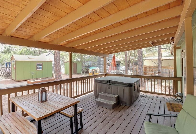 Overgaard Family Retreat W/ Fire Pit & Grill!