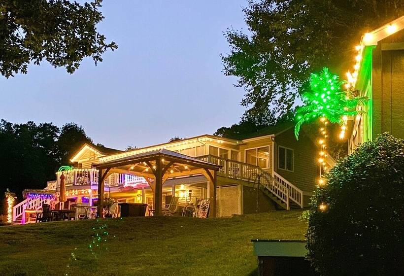 Paradise Lakehouse  In Hickory W/ Dock & Views!