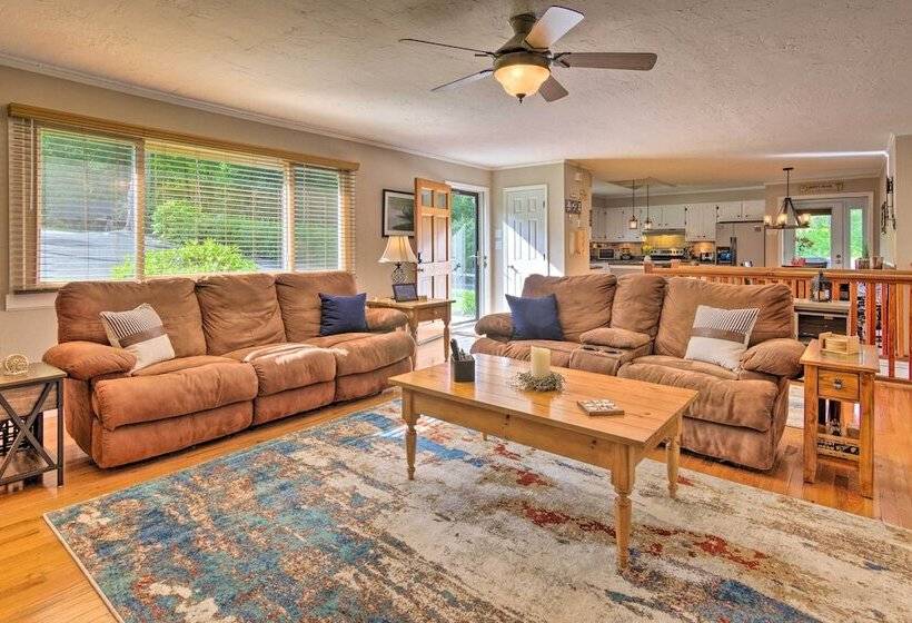 Paradise Lakehouse  In Hickory W/ Dock & Views!