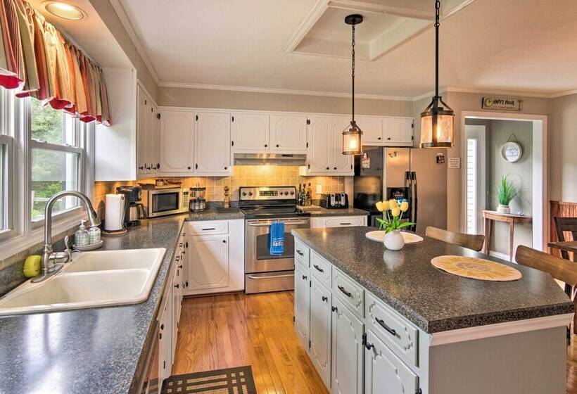 Paradise Lakehouse  In Hickory W/ Dock & Views!