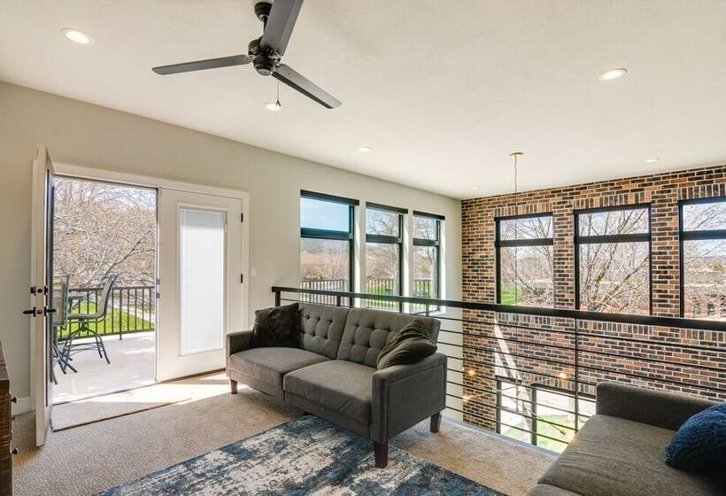 Near Skiing & Hiking: Mtn View Home In Parowan!