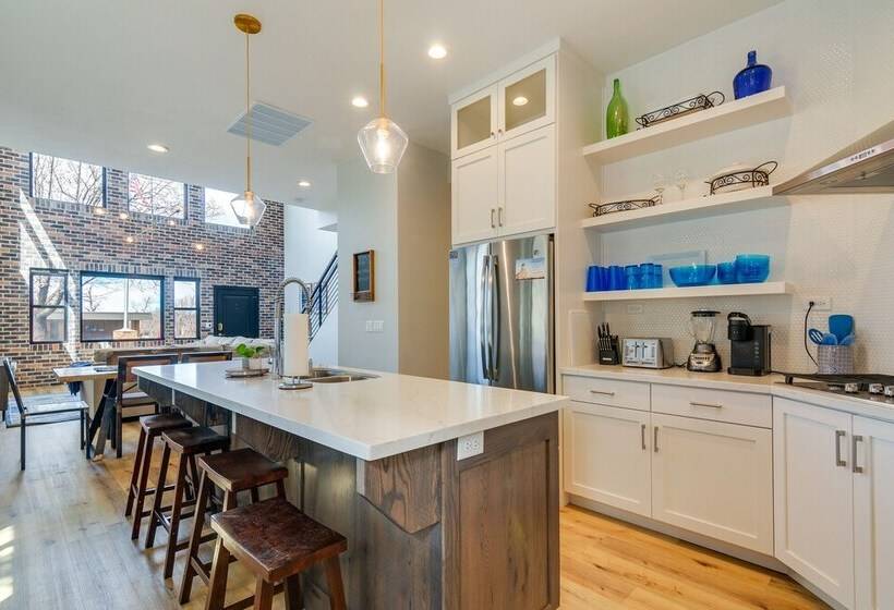 Near Skiing & Hiking: Mtn View Home In Parowan!