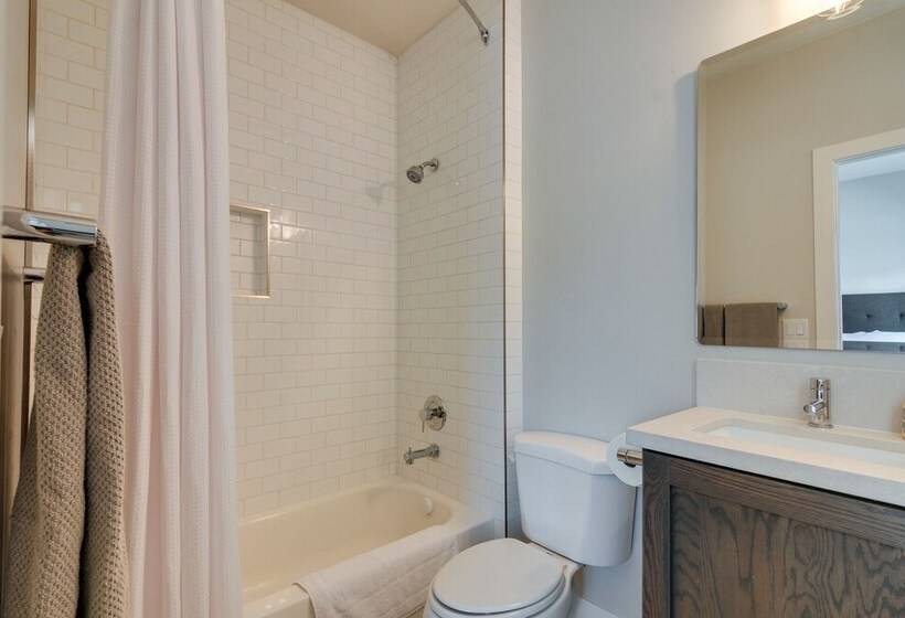 Near Skiing & Hiking: Mtn View Home In Parowan!