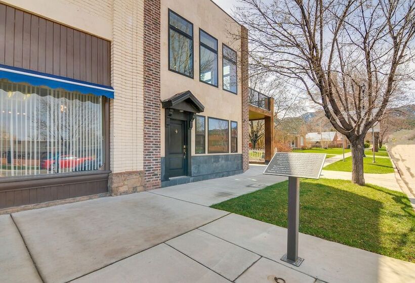 Near Skiing & Hiking: Mtn View Home In Parowan!