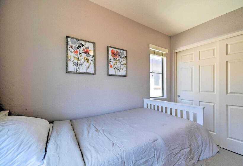 Goodyear Escape W/ Grill: Community Pool Access!