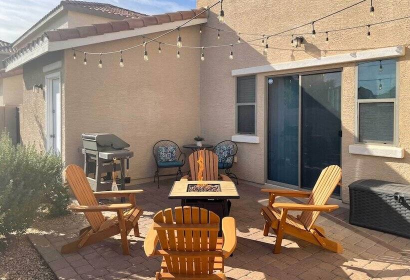 Goodyear Escape W/ Grill: Community Pool Access!