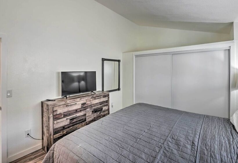 Peaceful Bullhead City Home W/ Patio & Pool!