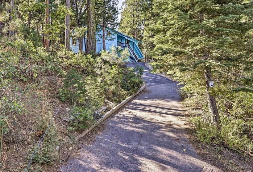 Peaceful Camp Connell Cabin W/ Community Pool