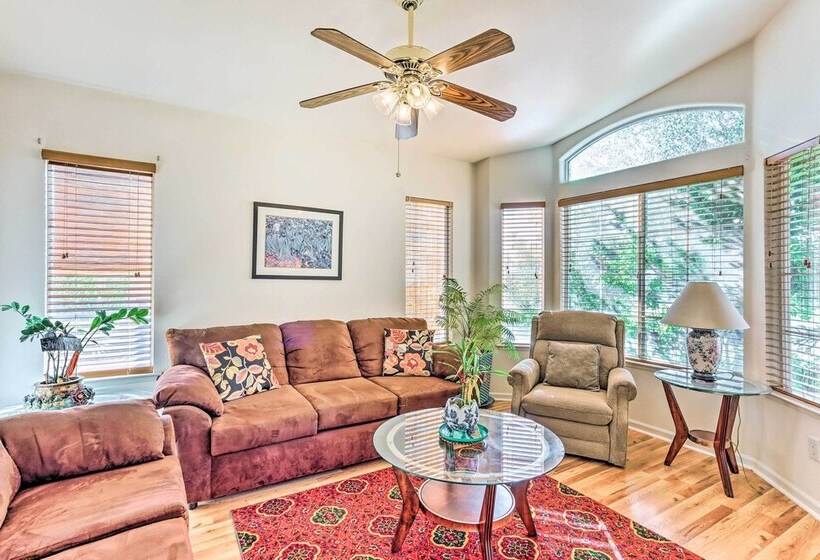 Peaceful Fresno Home, Near Popular Wineries!