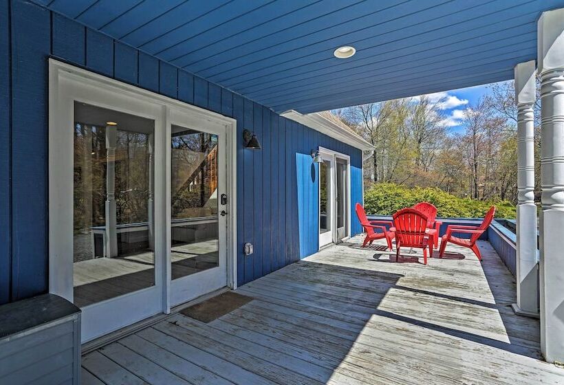 Peaceful Long Pond Home W/ Private Hot Tub!