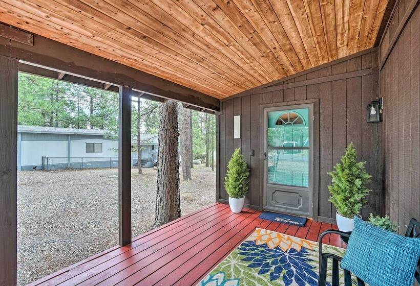 Peaceful Munds Park Cabin: 21 Mi To Flagstaff