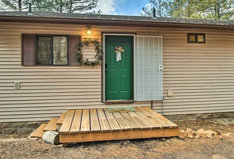 Peaceful Nutrioso Cabin Retreat W/ Mountain Views!