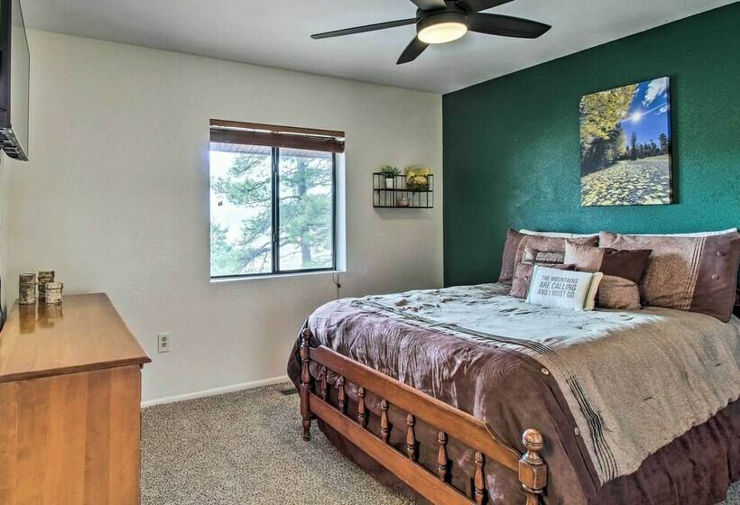 Peaceful Nutrioso Cabin Retreat W/ Mountain Views!