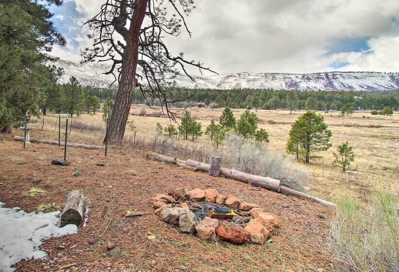 Peaceful Nutrioso Cabin Retreat W/ Mountain Views!