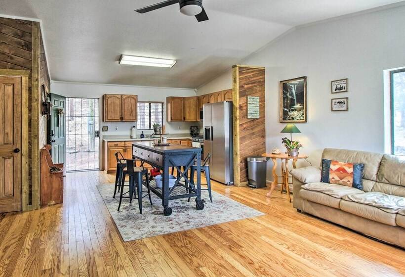 Peaceful Nutrioso Cabin Retreat W/ Mountain Views!