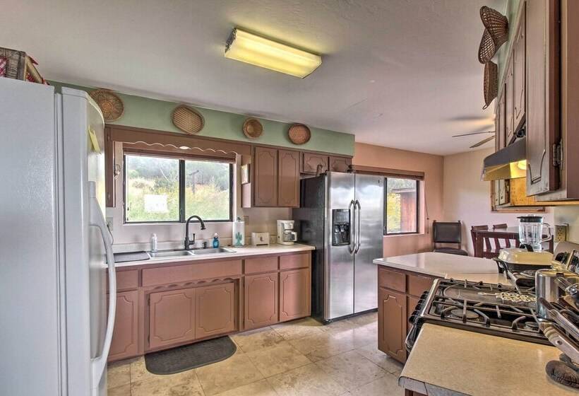 Peaceful Ranch Cabin, 3 Mi To Becker Lake!