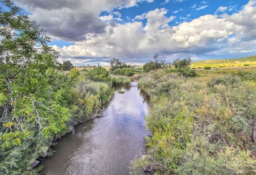 Peaceful Ranch Cabin, 3 Mi To Becker Lake!