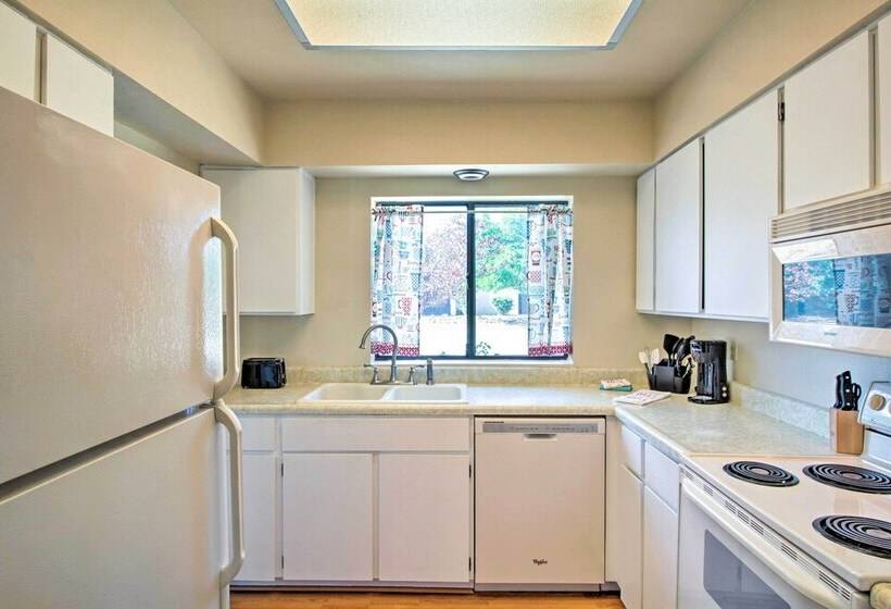 Pearce Sunsites Home W/ Pool & Desert Mtn Views!