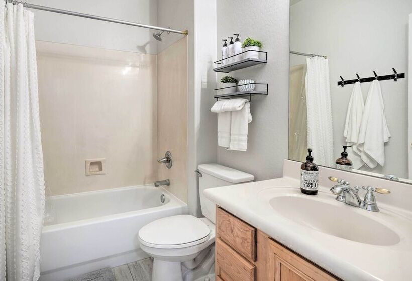 Peoria Escape ~ 8 Mi To State Farm Stadium