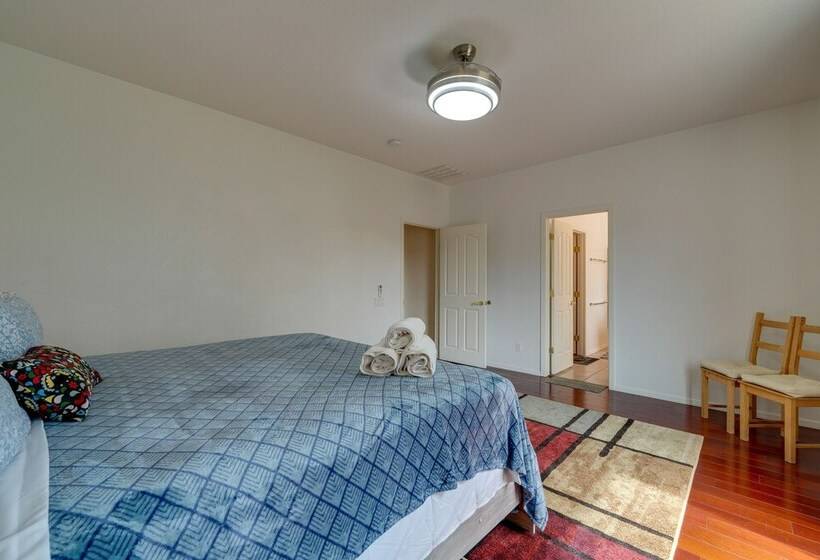 Peoria Home W/ Hot Tub ~ 8 Mi To Sports Complex!