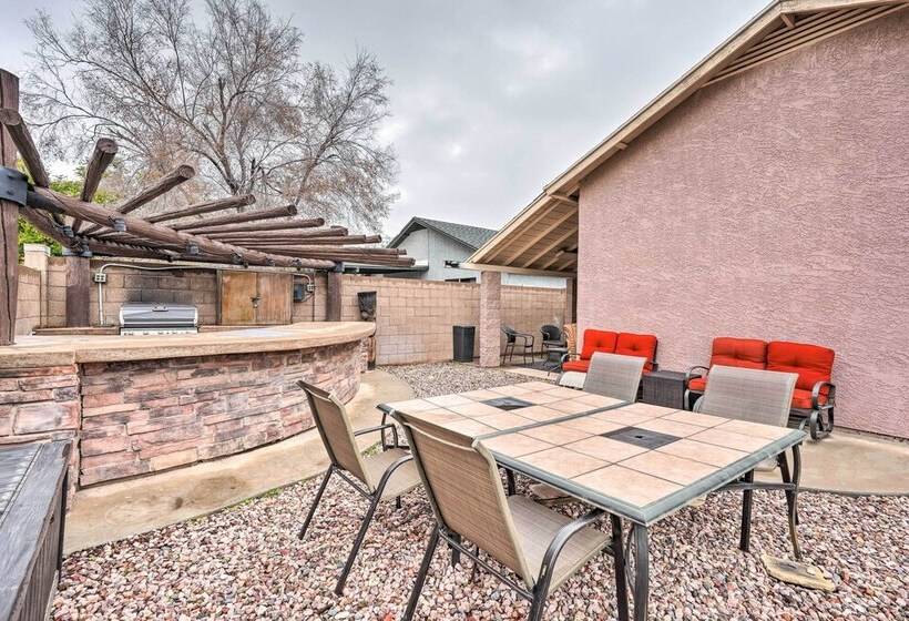 Peoria Home W/ Patio, 2 Mi To Sports Complex!