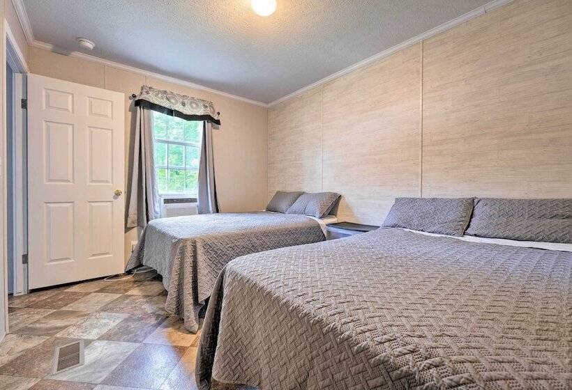 Pet Friendly Cassoplis Cabin, Close To Parks!