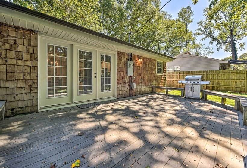 Pet Friendly Charlotte Home W/ Fenced Yard!