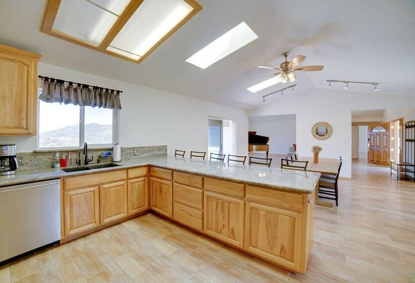 Pet Friendly Clearlake Oaks Vacation Home W/ Pool!