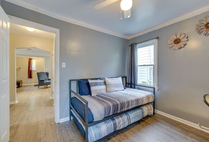 Pet Friendly Dearborn Home < 2 Mi To Downtown!
