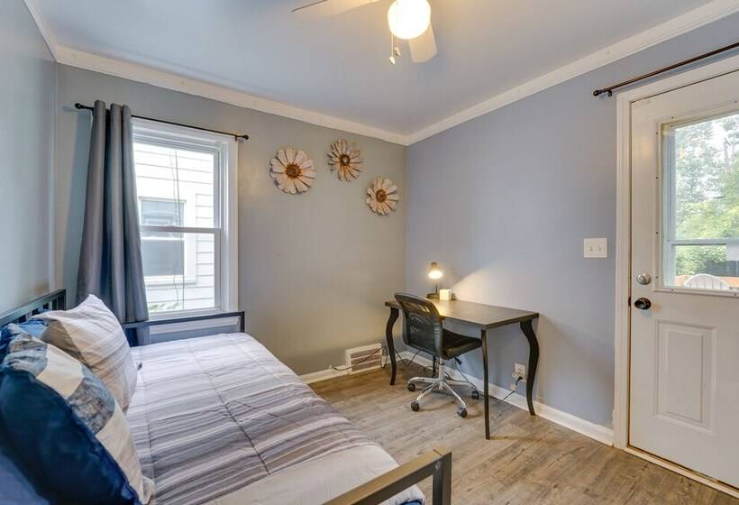 Pet Friendly Dearborn Home < 2 Mi To Downtown!