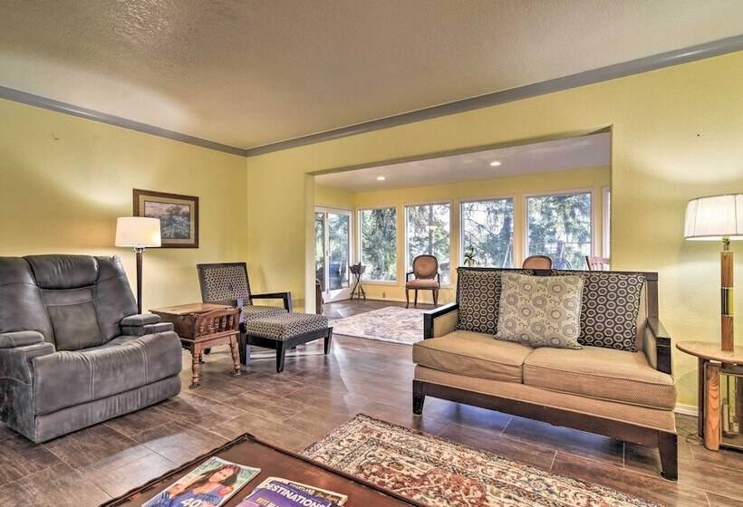 Pet Friendly La Center Home ~ 6 Mi To Casinos