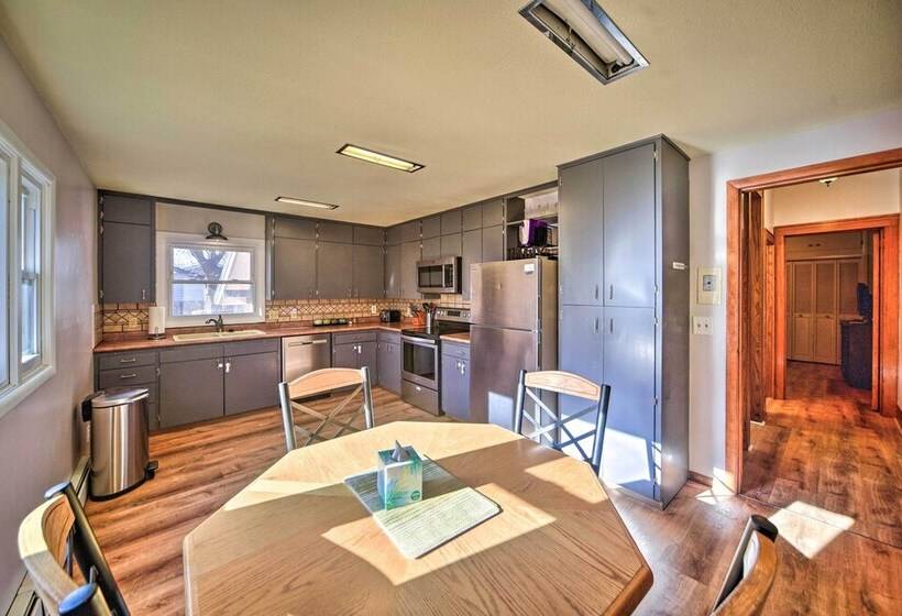 Pet Friendly Ogallala Home ~ 7 Mi To Lakefront!