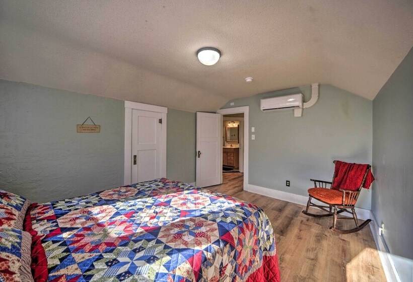 Pet Friendly Ogallala Home ~ 7 Mi To Lakefront!