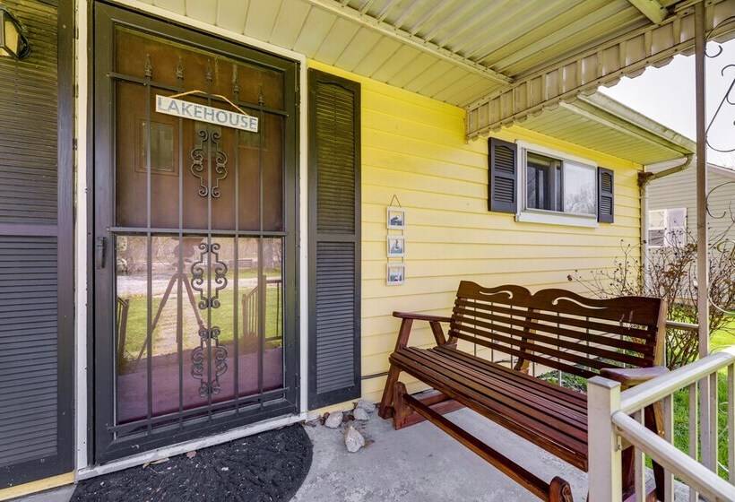 Pet Friendly Ohio Escape W/ Deck & Community Dock!