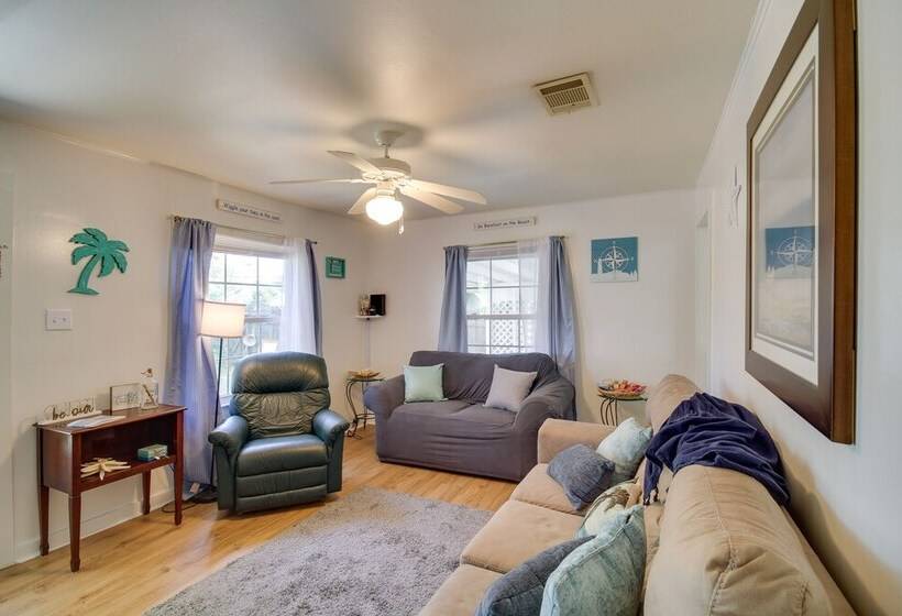 Pet Friendly Retreat In Gulfport < 1 Mi To Beach!